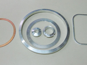 Gaskets made of aluminum/copper
